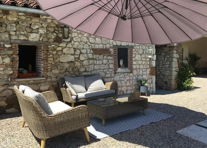 Clodeguy No 2 Appartement *